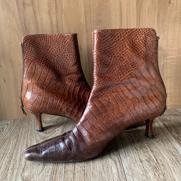 Stuart Weitzman embossed booties - Picture 2 of 5